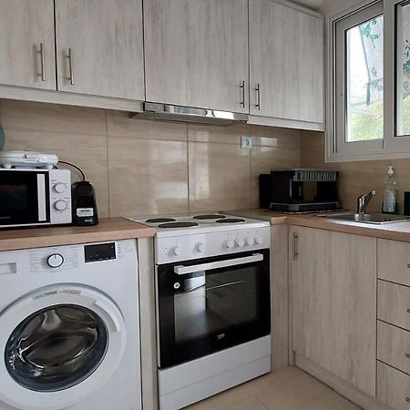 Cozy Apartment In Nea Smyrni Атина Екстериор снимка