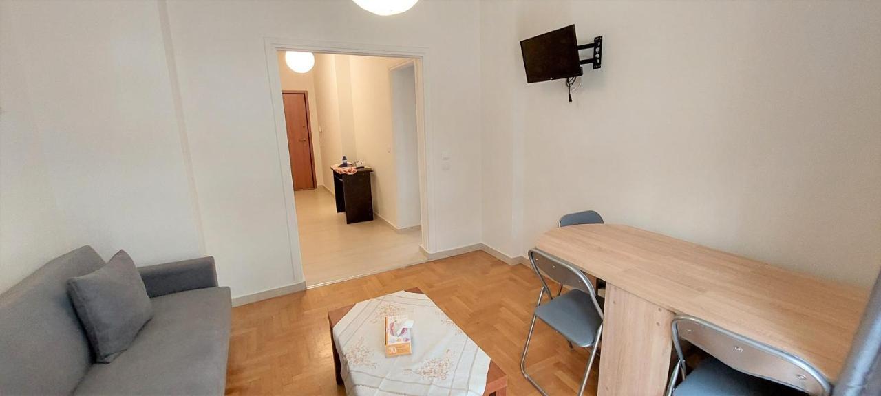 Cozy Apartment In Nea Smyrni Атина Екстериор снимка